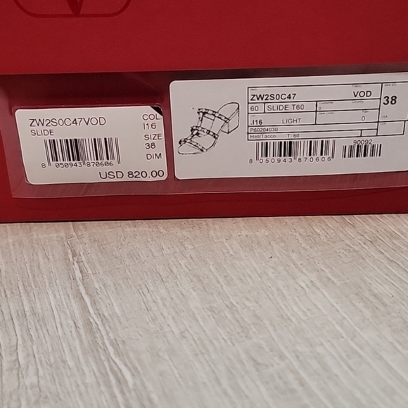 Off white Valentino slide - Picture 4 of 4